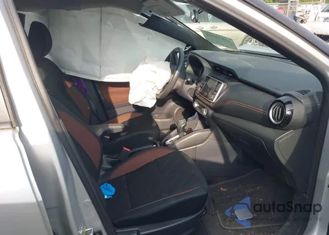 2020 Nissan Kicks Sr z USA, uszkodzony, nr VIN 3N1CP5DV4LL542918